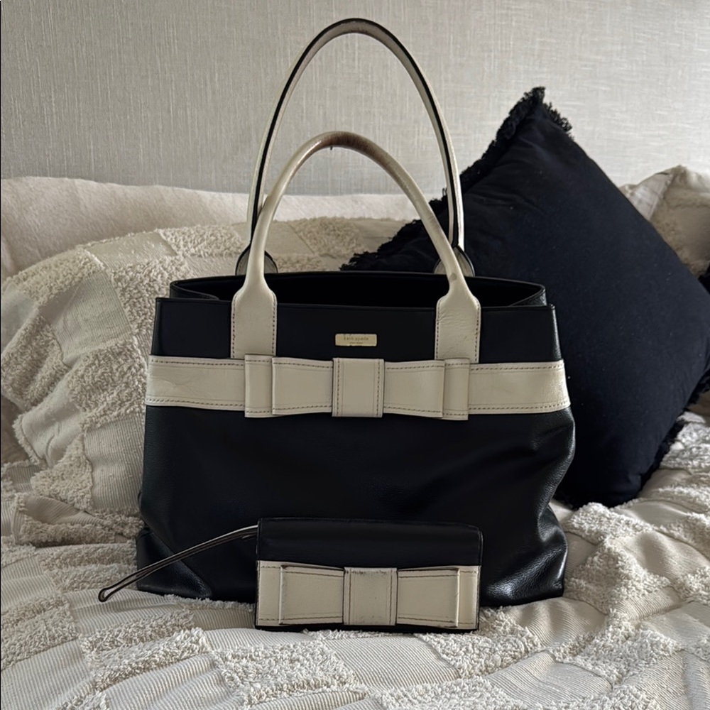 Kate Spade Black and Cream Handbag with Bow Detail including wristlet/wallet